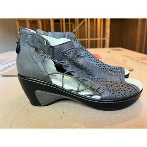 JBU Jambu Nelly Wedge Gray Sandals perforated vegan leather upper 9.5M